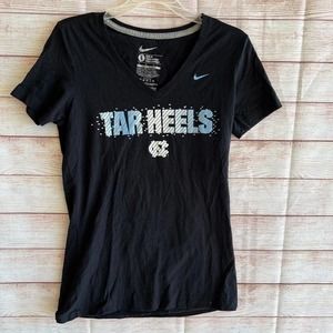 UNC Tarheels Womens NIKE VNeck Sz Large